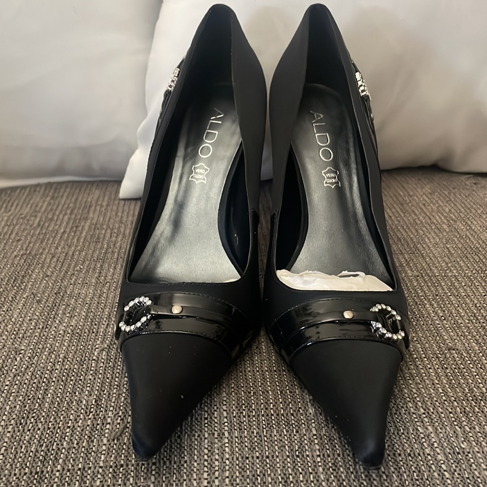 Never worn high heel Aldo women’s shoes. - Picture 2 of 2